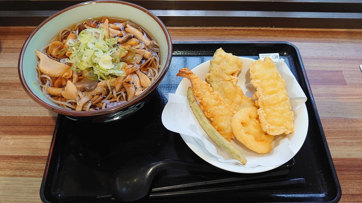 蕎麦( ﾟДﾟ)ｳﾏｰ